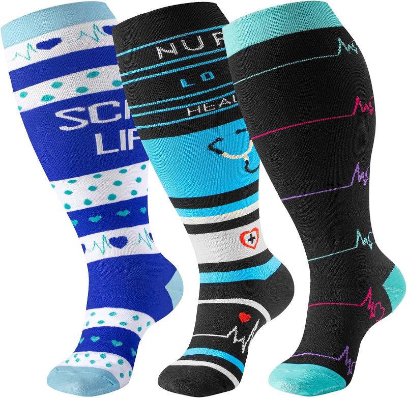 Photo 1 of bropite 3 Pairs Plus Size Christmas Compression Socks for Women & Men Wide Calf Xmas Compression Socks 20-30mmhg Extra Large Knee High Support for Running 4XL
