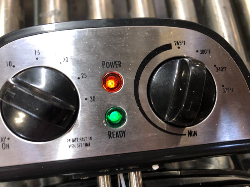 Photo 3 of Amazon Basics 2 Liter Electric Deep Fryer, Black

