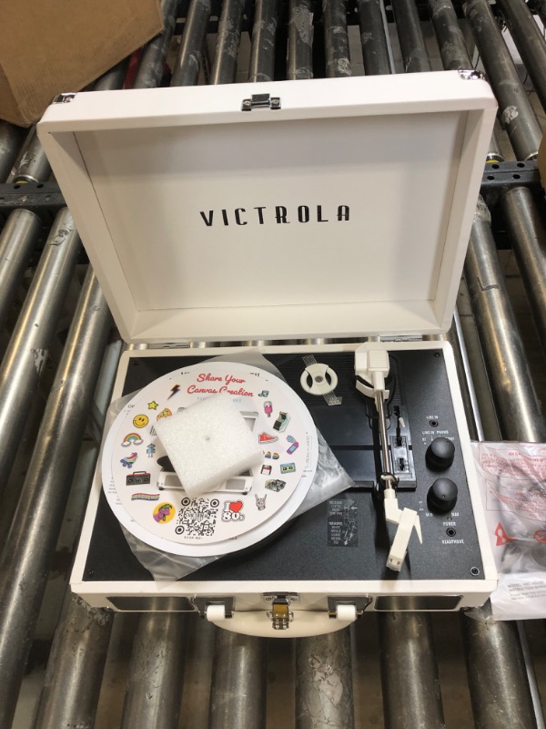 Photo 3 of Victrola Journey Bluetooth Suitcase Record Player

