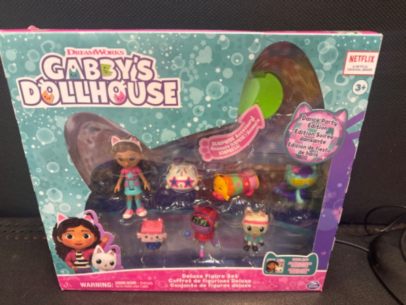 Photo 2 of Gabbys Dollhouse Deluxe Figure