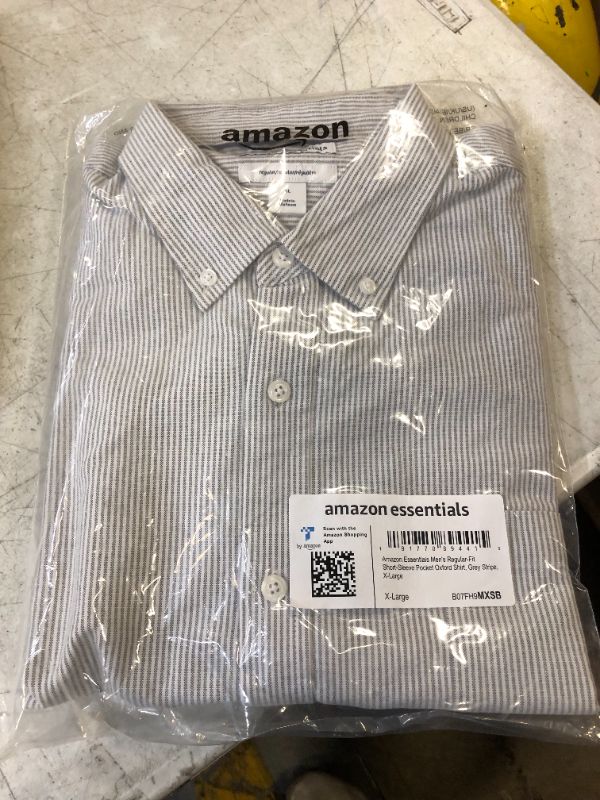 Photo 2 of Amazon Essentials Men's Regular-Fit Short-Sleeve Pocket Oxford Shirt X-Large Grey Stripe