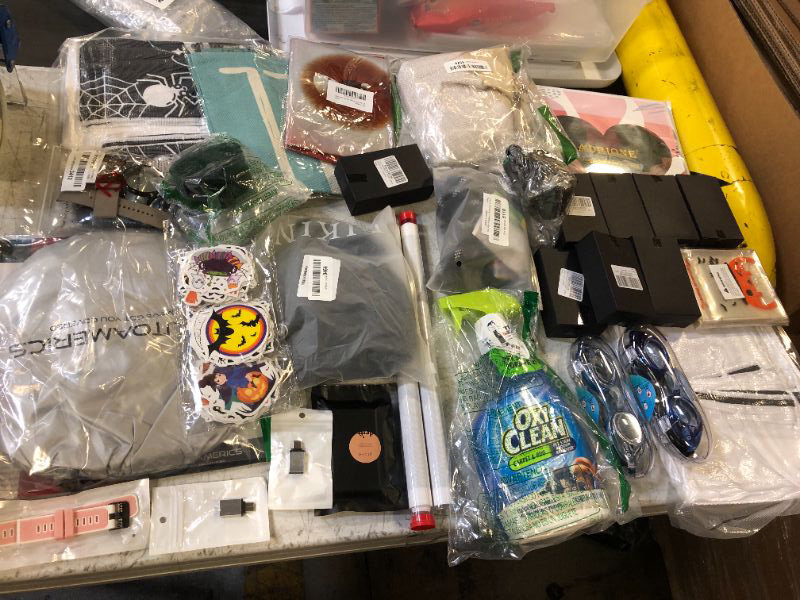 Photo 1 of 31 PCS MISC. ITEMS BAG LOT