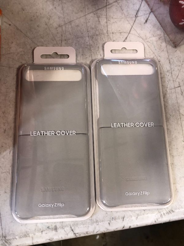 Photo 2 of 2 PCK - Original Samsung Leather Cover for Samsung Galaxy Z Flip - Silver
