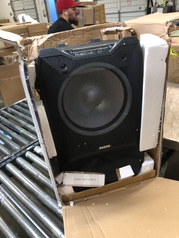 Photo 2 of Gemini 2200W 15" Powered Bluetooth PA Speaker with Lights, Stand & Microphone