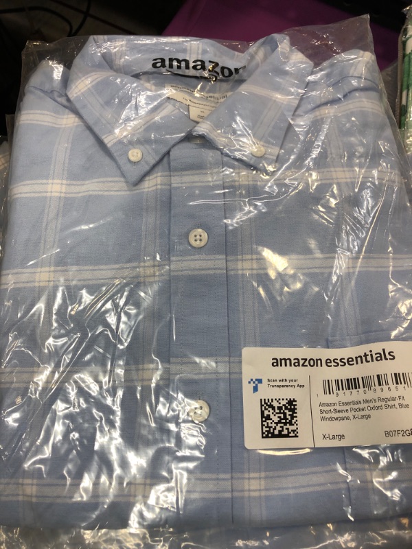 Photo 2 of Amazon Essentials Men's Regular-Fit Short-Sleeve Pocket Oxford Shirt X-Large Blue Windowpane