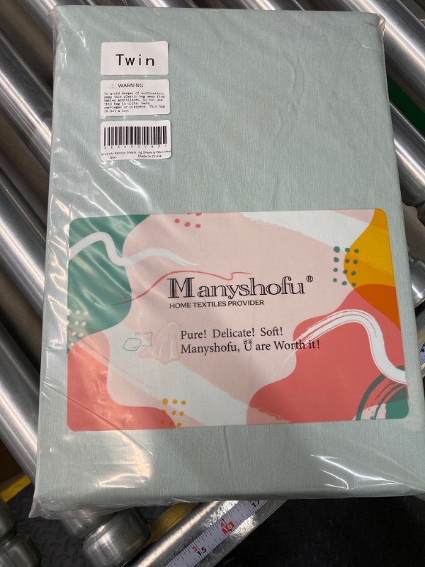 Photo 3 of  Manyshofu Sheets Twin Size Bed Sheets - 4 Piece Cooling Sheets Silky Mint Green Twin Sheet Set - Breathable Luxury Bedding Sheets & Pillowcases