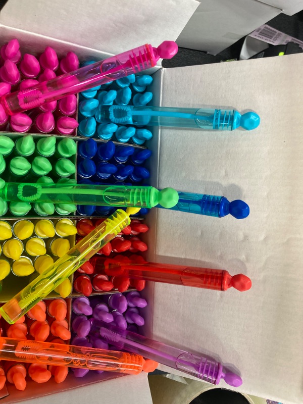 Photo 1 of Party Favors Mini Bubble Wands Tube Bulk Toys 128piece 8colour Themed Birthday Wedding Bath Time Summer Best Gift Family Outdoor Use Safe for Boys Girls Bubble Solution Bubble Maker PARTY-A-128PIECE