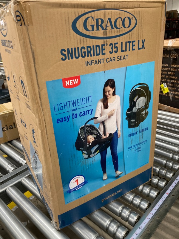 Photo 4 of Graco SnugRide 35 Lite LX Infant Car Seat, Studio SnugRide 1 Count (Pack of 1) Studio