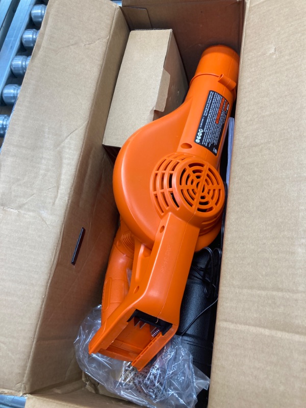 Photo 2 of ***BATTERY DOES NOT WORK*** BLACK+DECKER 20V MAX Cordless Leaf Blower, Lawn Sweeper, 130 mph Air Speed, Lightweight Design, Battery and Charger Included (LSW221)