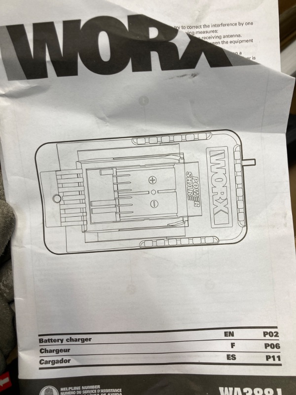 Photo 4 of ***see notes***WORX WG252 20V Power Share 2-in-1 20" Cordless Hedge Trimmer + WA3525 20-Volt, 2.0 Amp Hour MaxLithium Battery Trimmer + Battery