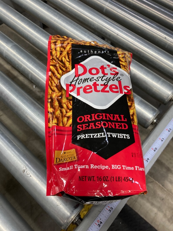 Photo 2 of Dot's Pretzels Original Seasoned Pretzel Twists, Healthy Kids Snacks, 16oz Grocery Sized Bag