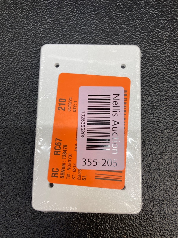 Photo 1 of 1-Gang Blank Non-Metallic Weatherproof Cover, White

