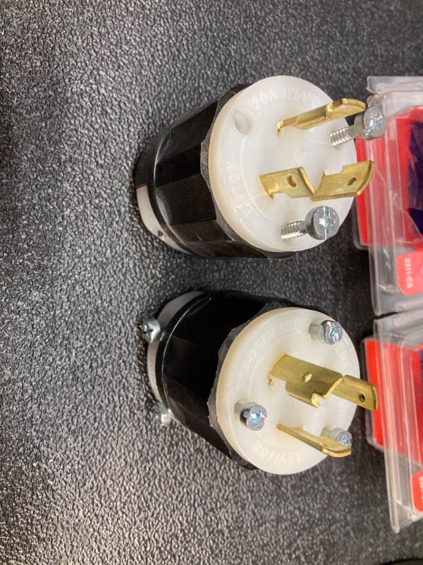 Photo 2 of *** SEE NOTES *** LEVITON - 20 Amp 125-Volt Locking Plug & 250-Volt Locking Plug Black and White (2pk)
