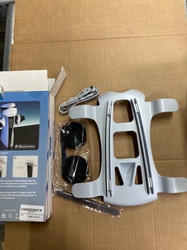 Photo 1 of VR Headset Stand Controllers Holder Lens Cover for PSVR 2