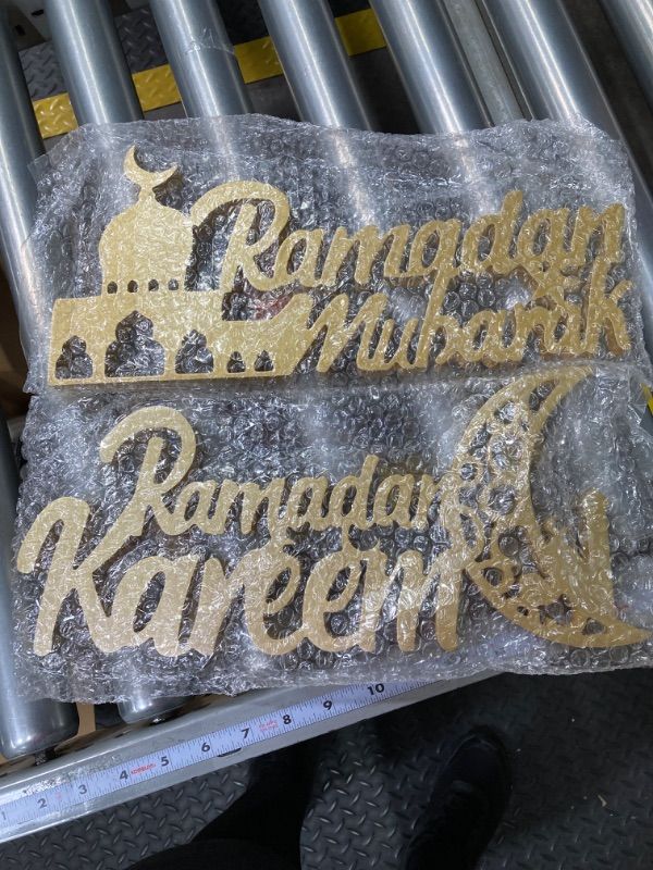 Photo 1 of 2 PCS Islamic Tabletop Decors Ramadan Mubarak Signs Ramadan Kareem Table Signs Eid Decoration for Home Ramadan Mubarak Party
