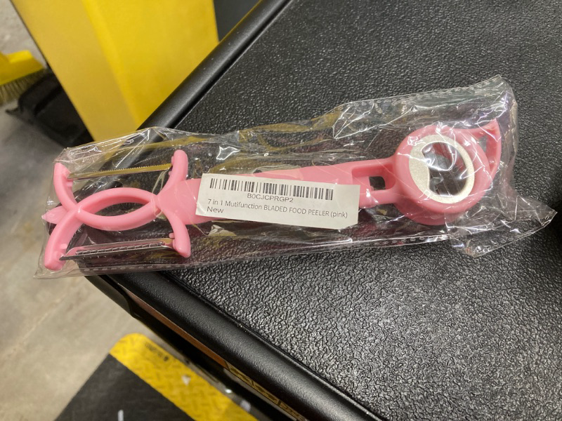 Photo 2 of 7 in 1 Mutifunction BLADED FOOD PEELER (pink)