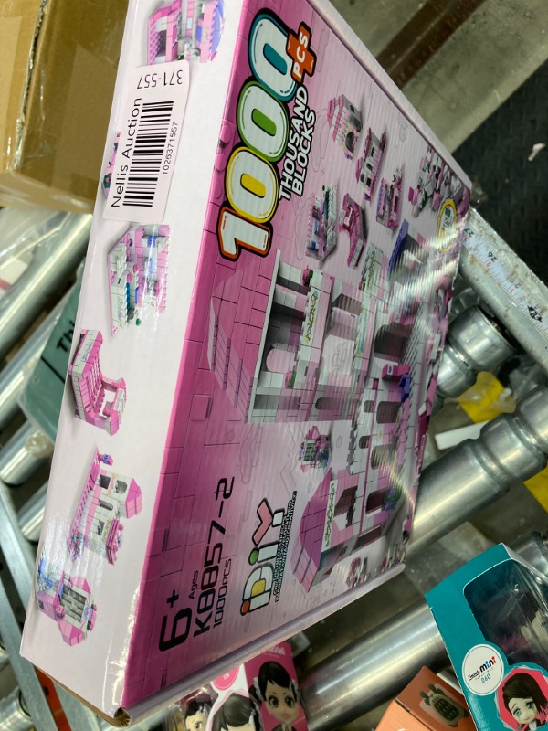 Photo 1 of AEROQUEST Princess Castle Building Blocks, 6-in-1 Building Toys 1000Pcs for Girls 6-12 Construction Play Set Educational Toys for Kids Christmas Birthday Toy Gift