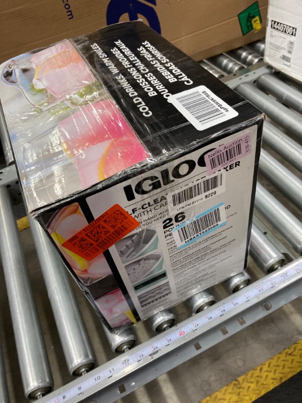 Photo 1 of Igloo Ice Maker with Handle