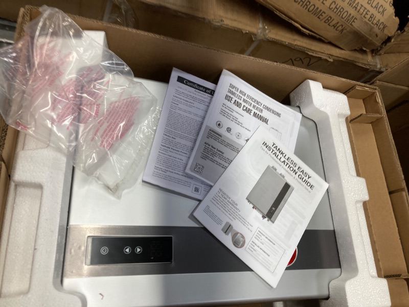 Photo 2 of Rheem RTGH-95DVLN-3 RTGH Series 9.5 GPM 199,900 BTU 120 Volt Residential Indoor Natural Gas Tankless Water Heater Stainless Steel