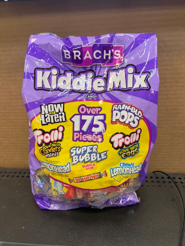 Photo 1 of Brach's Kiddie Mix, Individually Wrapped Assorted Candy, 175 Count Kiddie Mix 175 Count (Pack of 1)