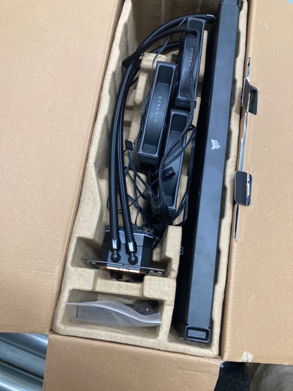 Photo 1 of Corsair iCUE H170i Elite CAPELLIX XT Liquid CPU Cooler - Three AF140 RGB Elite Fans - 420mm Radiator - Intel® LGA 1700, 1200, 115X, 2066, AMD® AM5, AM4 - Included iCUE Commander CORE - Black ELITE CAPELLIX XT 420mm Radiator Black