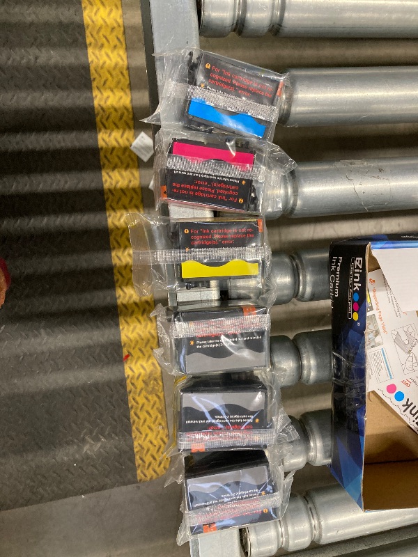 Photo 1 of ***SOME ARE MISSING, WHAT YOU SEE IN THE PICTURES IS WHAT YOU GET*THEY ARE ALL VERIFIED FACTORY SEALRD*** E-Z Ink (Remanufactured Ink Cartridges Replacement for Epson 252XL 252 XL Combo Pack to use with Workforce WF-7110 WF-7710 WF-7720 WF-3640 WF-3620 (4