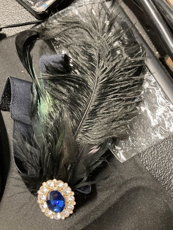 Photo 1 of **SEE PIC FOR EXACT PHOTO**Woeoe 1920s Feather Hair Clip Flapper Navy Blue Peacock Hair Clips Gatsby Fascinator Hair Accessories for Women ITEM IS BLACK