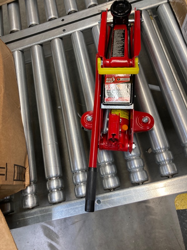 Photo 2 of BIG RED T820014S Torin Hydraulic Trolley Service/Floor Jack with Blow Mold Carrying Storage Case, 1.5 Ton (3,000 lb.) Capacity, Red RED 1.5 Ton (3,000 lb.)