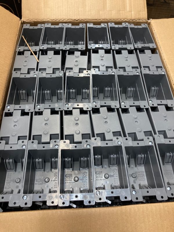 Photo 1 of 14 cu. in. 1-Gang Old Work Electrical Switch/Outlet Box (150)