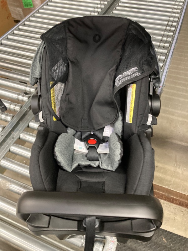 Photo 2 of Evenflo LiteMax Vizor Infant Car Seat (Sable Black)