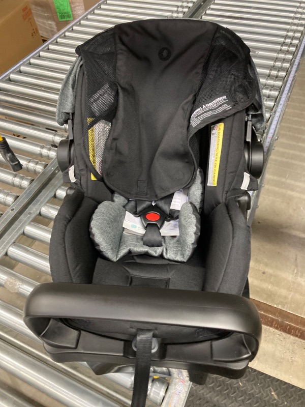 Photo 3 of Evenflo LiteMax Vizor Infant Car Seat (Sable Black)