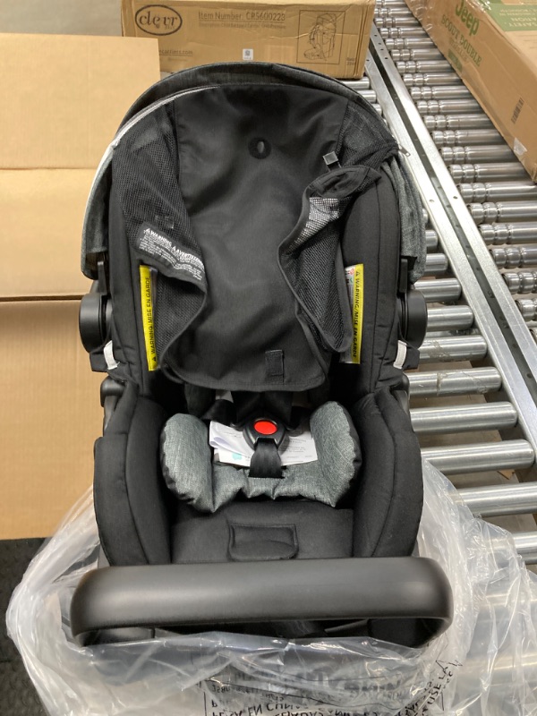 Photo 2 of Evenflo LiteMax Vizor Infant Car Seat (Sable Black)