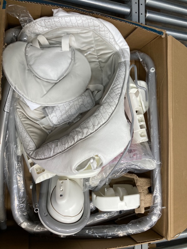 Photo 1 of Graco DuetConnect LX Swing & Bouncer, Redmond
