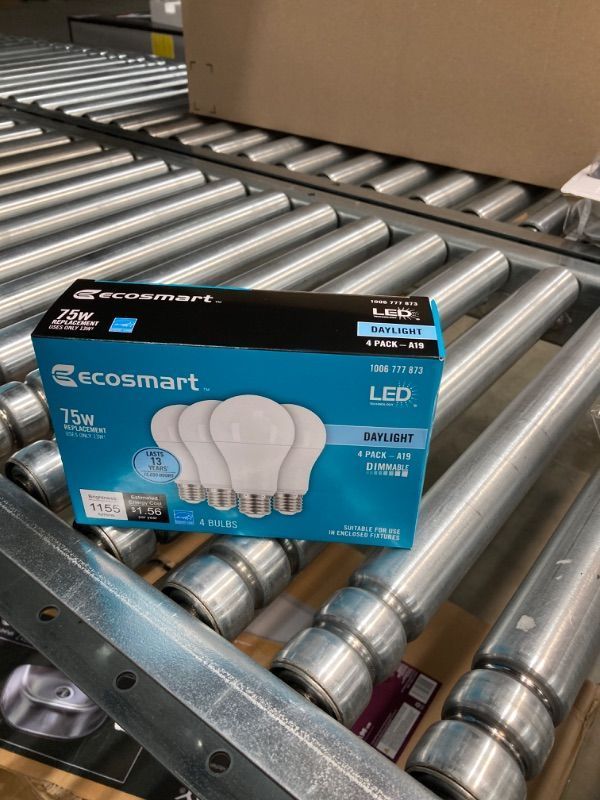 Photo 3 of 75-Watt Equivalent A19 Dimmable LED Light Bulb Daylight (4-Pack)