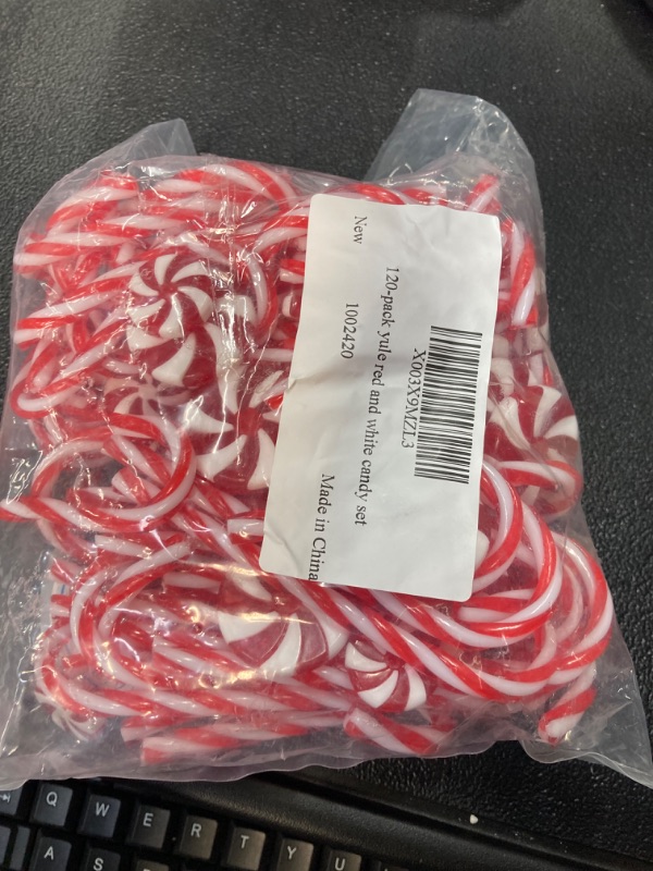 Photo 2 of 120Pcs Candy Cane Decorations Plastic Candy Cane Tree Hanging Decoration Candy Cane Ornament for Tree Decor Home Indoor Outdoor Party Favor, (Red and White)