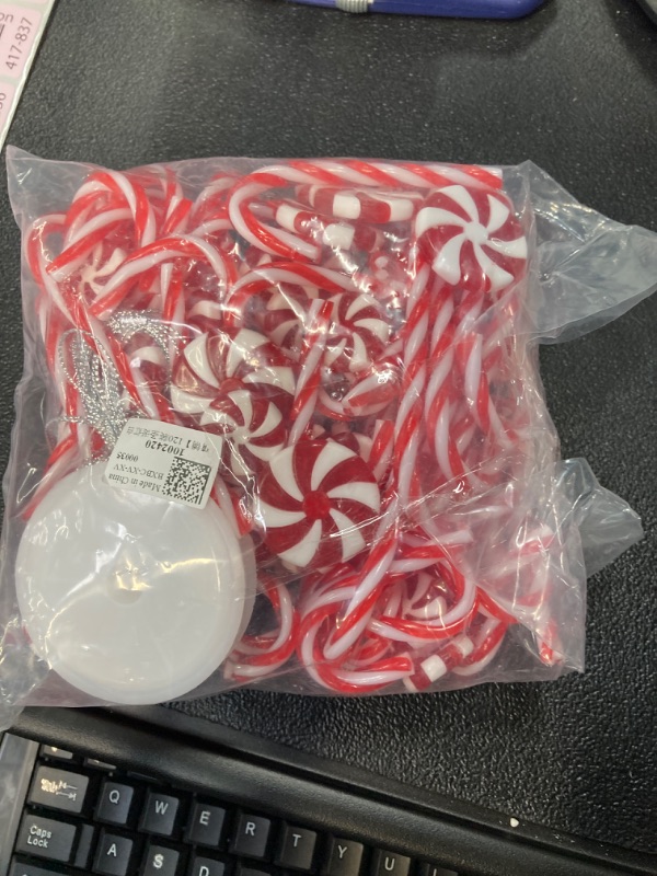 Photo 3 of 120Pcs Candy Cane Decorations Plastic Candy Cane Tree Hanging Decoration Candy Cane Ornament for Tree Decor Home Indoor Outdoor Party Favor, (Red and White)