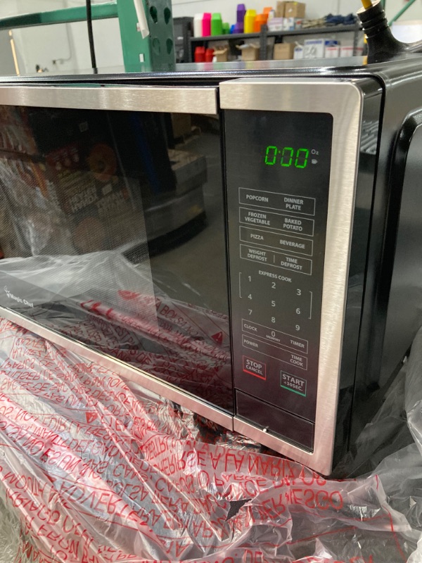 Photo 4 of 0.9 cu. ft. 900-Watt Countertop Microwave in Stainless Steel