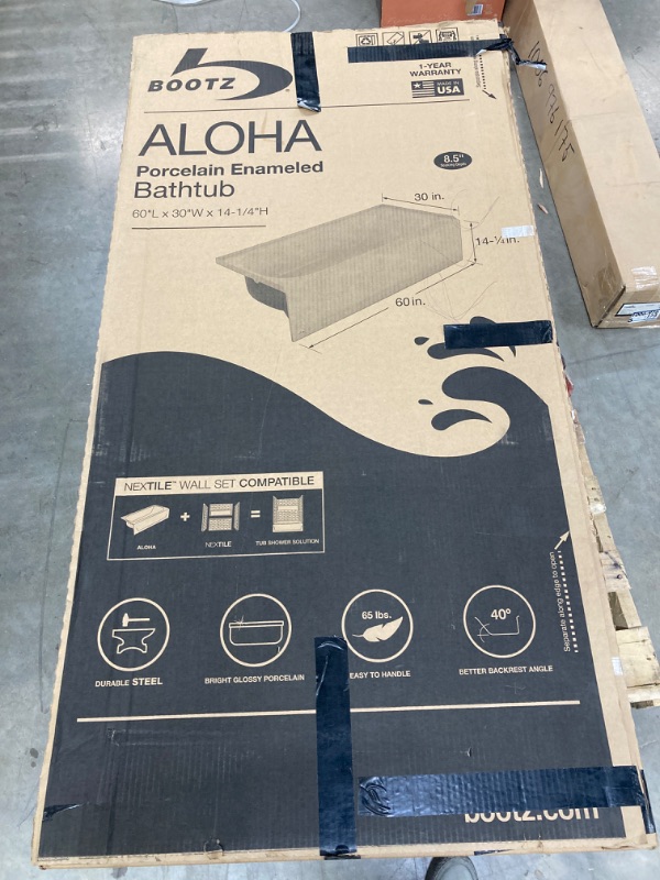 Photo 3 of Aloha 60 in. x 30 in. Soaking Bathtub with Right Drain in White