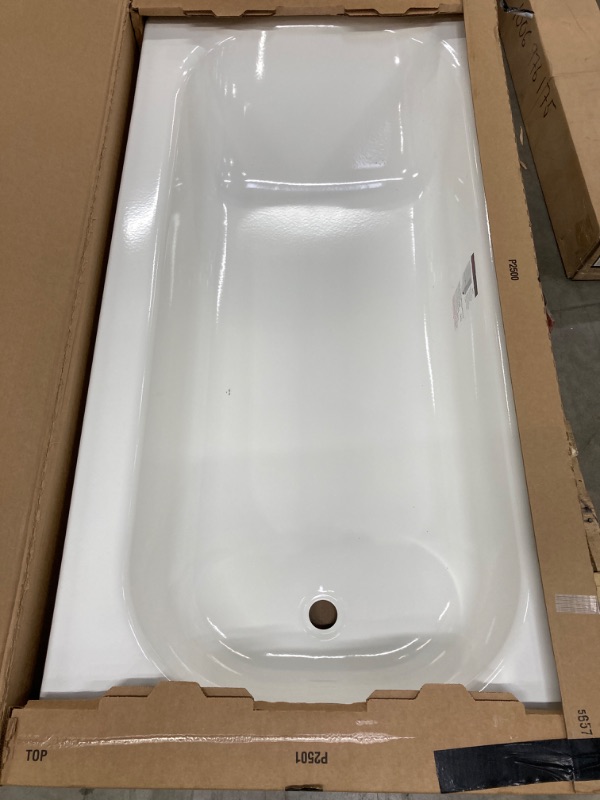 Photo 2 of Aloha 60 in. x 30 in. Soaking Bathtub with Right Drain in White