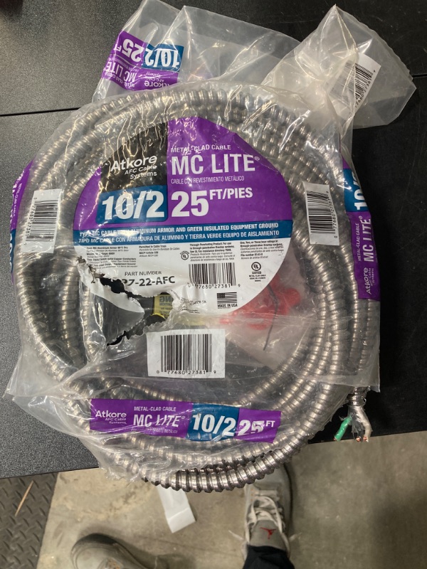 Photo 2 of 10/2 x 25 ft. Solid MC Lite Cable