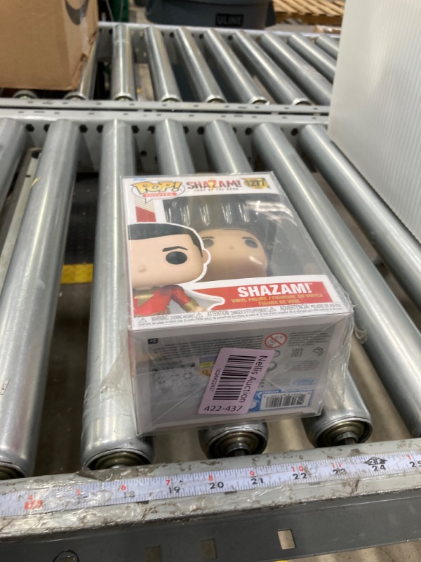 Photo 2 of Funko Pop! Movies: Shazam! Fury of The Gods - Shazam with Chase (Styles May Vary)