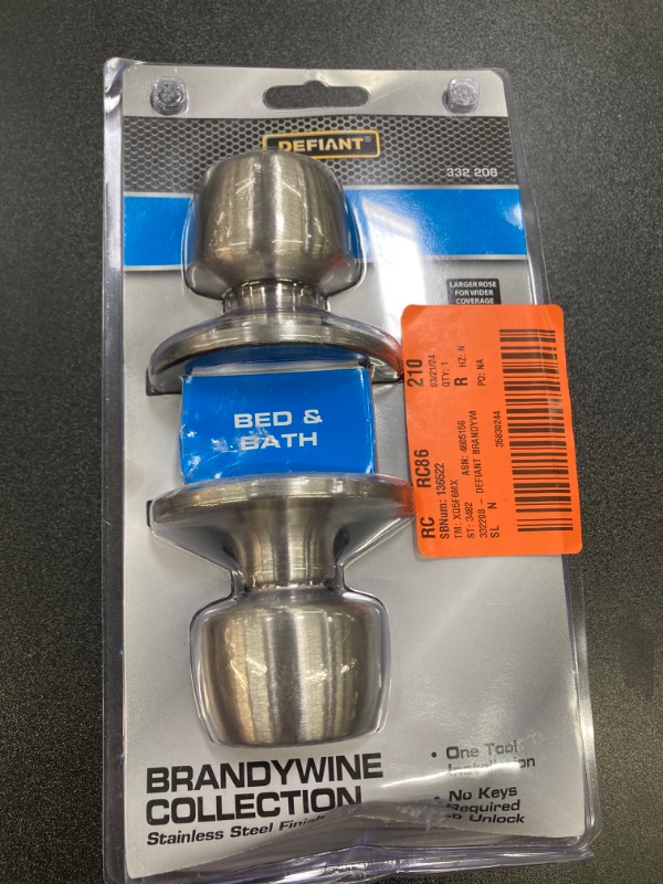 Photo 1 of 2 ITEM DOOR KNOB BUNDLE
1)Defiant Brandywine Stainless Steel Bed and Bath Door Knob

2)DEFENDER SECURITY 4-1/8 LONG LEVERS DOOR HANDLES BRUSHED NICKEL