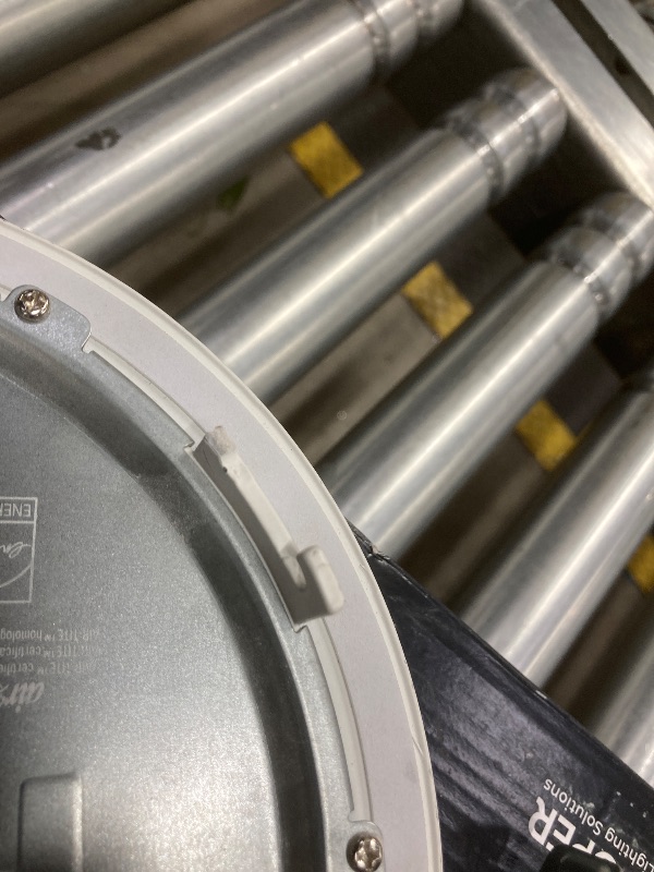 Photo 1 of HALO HLB8169FS1EMWR Canless Large LED Recessed Light Selectable 2700K, 3000K, 3500K, 4000K, 5000K CCT 8 Inch White