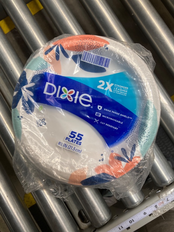 Photo 1 of Dixie Everyday Heavy Duty Paper Plates, 8.5 Inch, 55 Count (2 Pack)