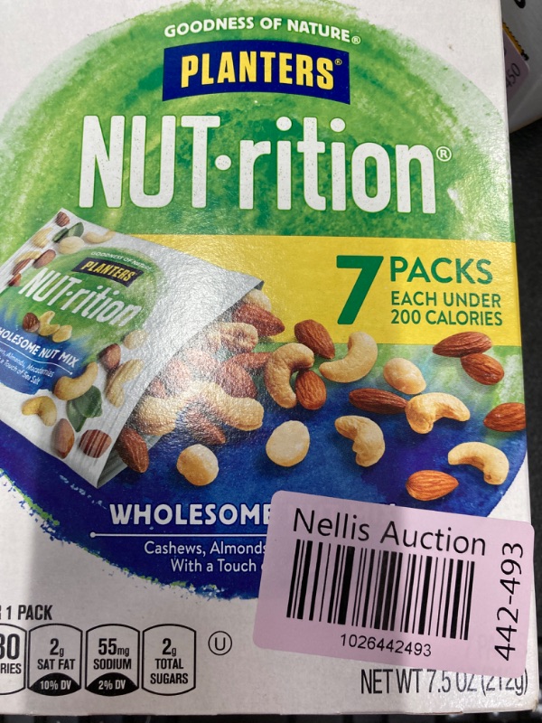 Photo 1 of 2 bundle:
NUT-rition Wholesome Nut Mix with Cashews Almonds Macadamias & Sea Salt 7 Ct Packs

Woven Wheats Baked Crackers
