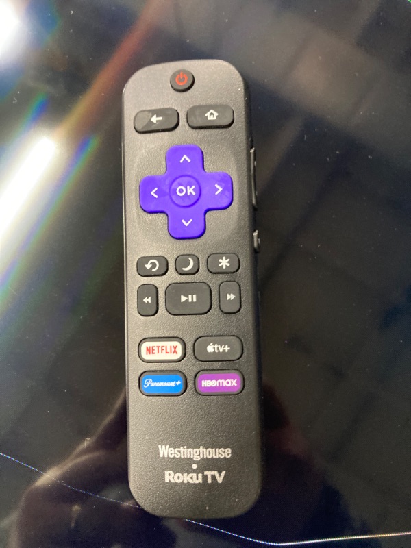 Photo 4 of ** Broken Screen, For parts Only**Roku 43" Select Series 4K HDR Smart RokuTV with Enhanced Voice Remote, Brilliant 4K Picture, Automatic Brightness, and Seamless Streaming Select Series 4K 43"