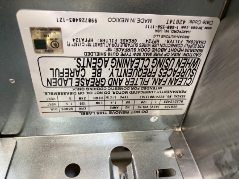 Photo 8 of ***MINOR DAMAGE*** Glacier BCSD 24 in. 300 Max Blower CFM Convertible Under-Cabinet Range Hood with Easy Install System in Stainless Steel
