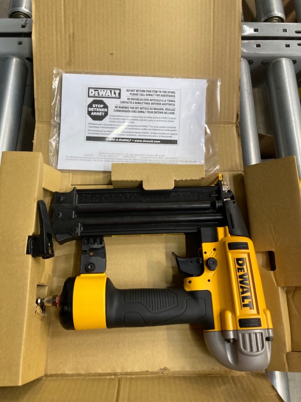 Photo 1 of *** SEE NOTES; PHOTOS*** 6 Gal. 18-Gauge Brad Nailer and Heavy-Duty Pancake Electric Air Compressor Combo Kit
