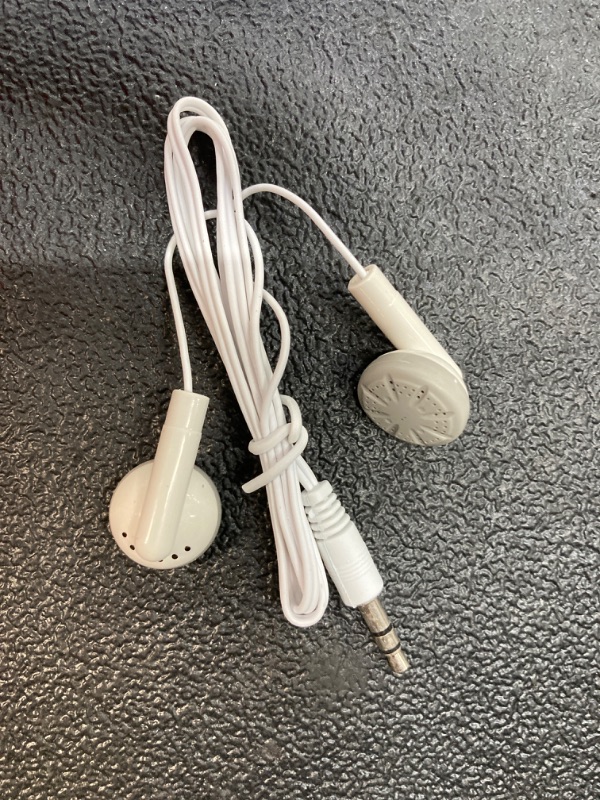Photo 1 of ***BUNDLE 10 PACK*** Wired Headphones, in-Ear Earphones (Full White)