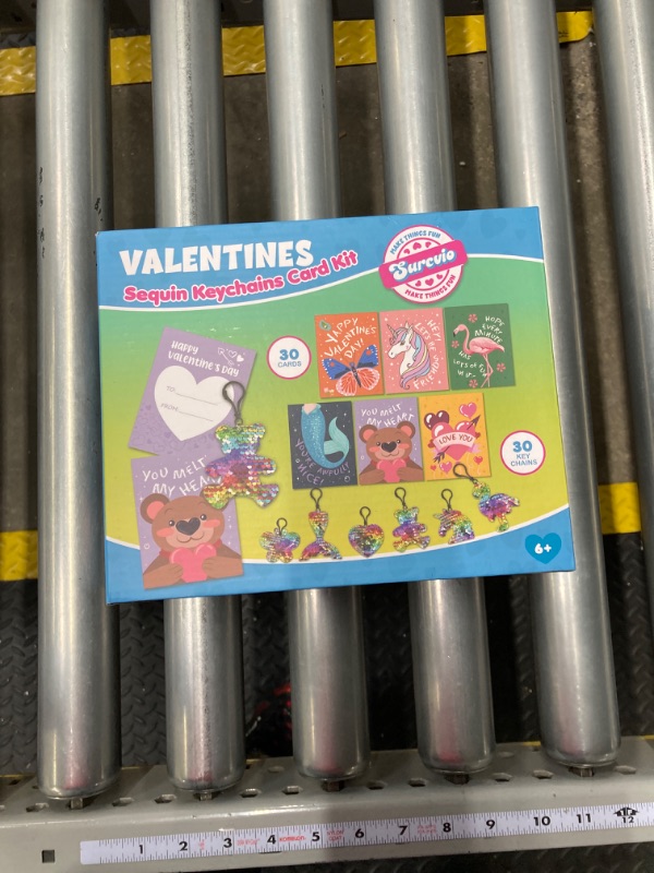 Photo 1 of 30 Pack Valentines Day Gifts for Kids, Glitter Sequin Keychains with Valentines Greeting Cards for Kids, Valentine's Day School Prize Party Favor, Classroom Exchange Gift Set Style 1